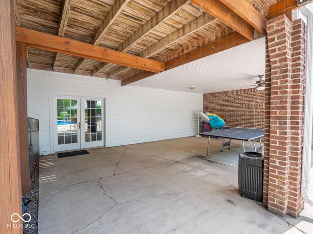 5784 N 600 E, Greenfield, IN 46140