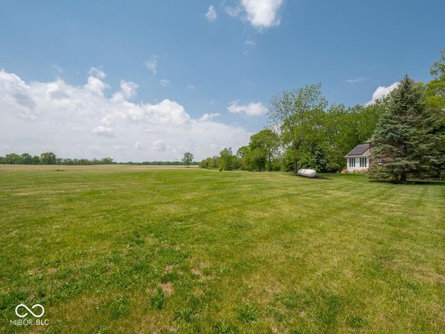 5784 N 600 E, Greenfield, IN 46140