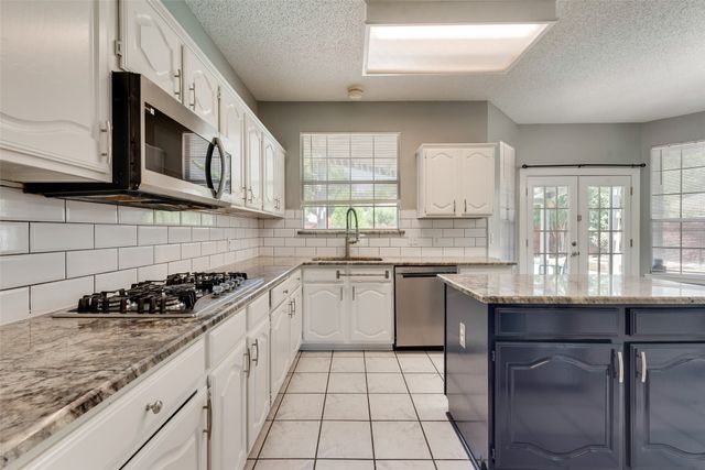 2912 Shadow Oak Court, Flower Mound, TX 75028