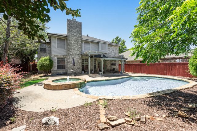 2912 Shadow Oak Court, Flower Mound, TX 75028