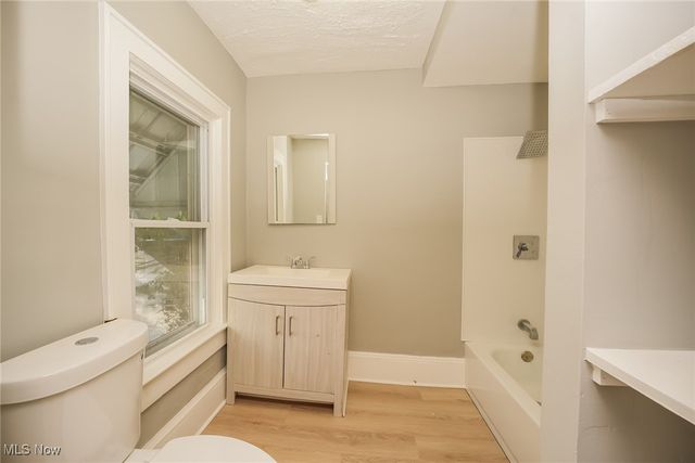 2104 11th Street, Akron, OH 44314