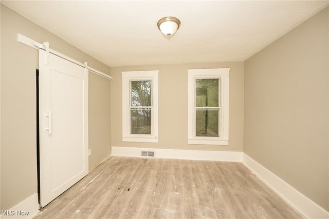 2104 11th Street, Akron, OH 44314