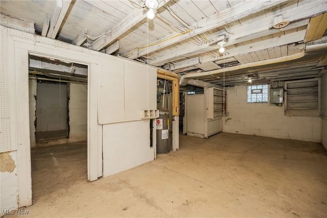 2104 11th Street, Akron, OH 44314