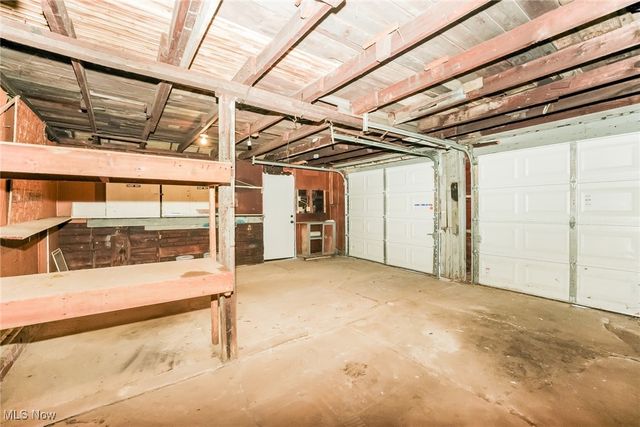 2104 11th Street, Akron, OH 44314