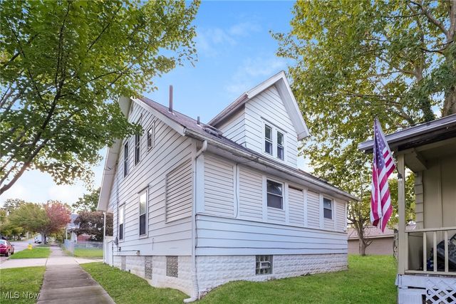 2104 11th Street, Akron, OH 44314