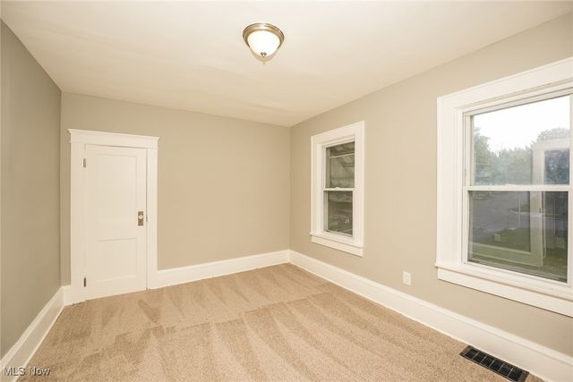 2104 11th Street, Akron, OH 44314