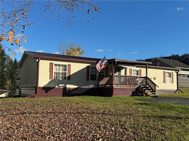 7 Royal Avenue, Bradford Town, PA 16701