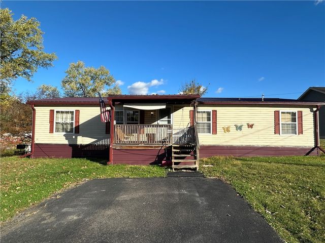 7 Royal Avenue, Bradford Town, PA 16701