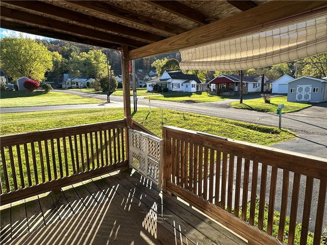 7 Royal Avenue, Bradford Town, PA 16701