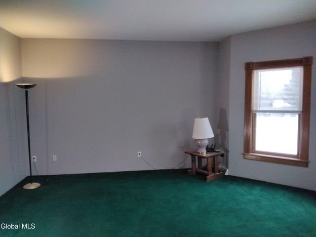 25 Ridge Drive, Troy, NY 12180