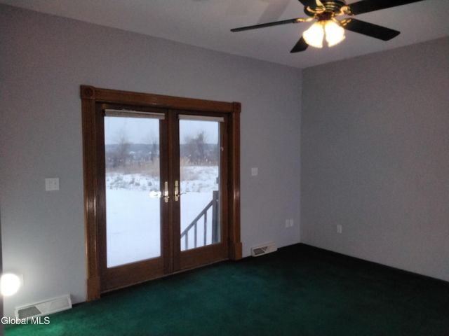 25 Ridge Drive, Troy, NY 12180