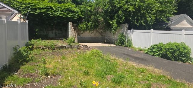 93 Lincoln Pl, Irvington Twp., NJ 07111
