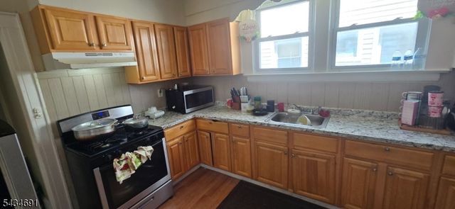 93 Lincoln Pl, Irvington Twp., NJ 07111