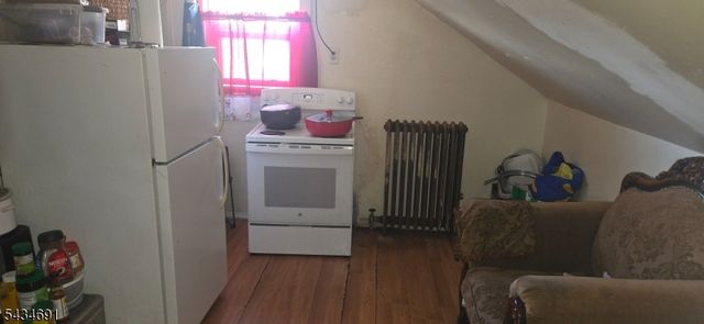 93 Lincoln Pl, Irvington Twp., NJ 07111