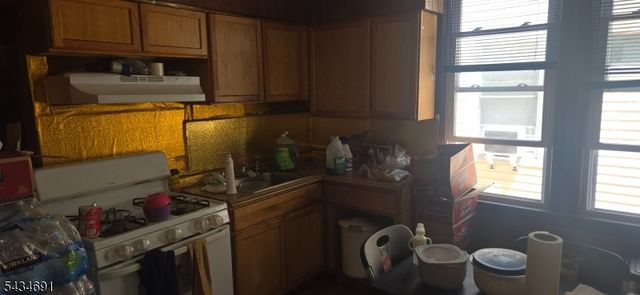 93 Lincoln Pl, Irvington Twp., NJ 07111
