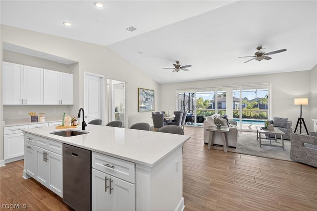 1625 SW 15th PL, Cape Coral, FL 33991