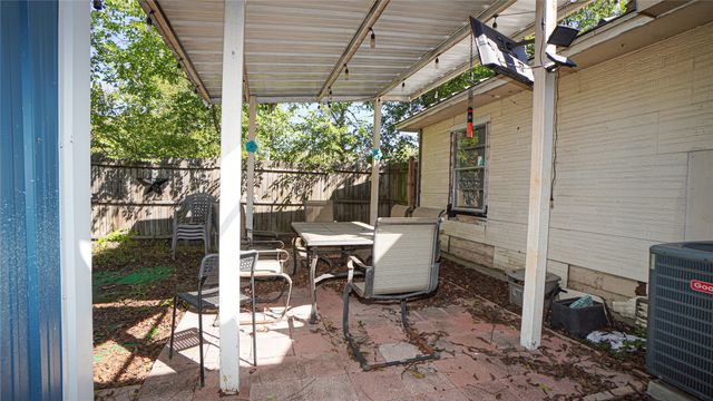 112 Cherokee Street, Terrell, TX 75160