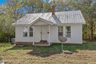 321 Cora Street, Laurens, SC 29360