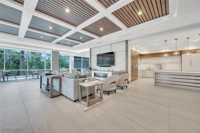 6585 Nicholas BLVD 1903, Naples, FL 34108