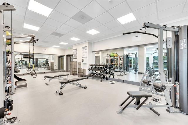 6585 Nicholas BLVD 1903, Naples, FL 34108