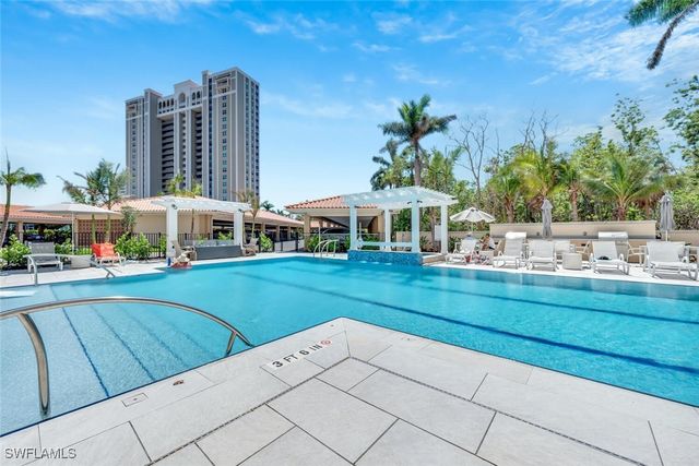 6585 Nicholas BLVD 1903, Naples, FL 34108