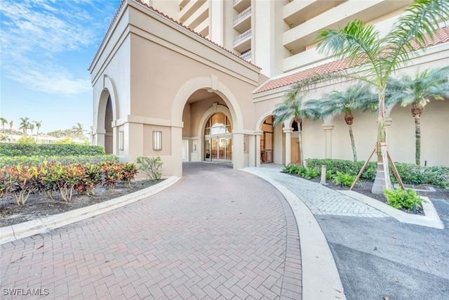 6585 Nicholas BLVD 1903, Naples, FL 34108