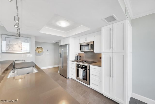 6585 Nicholas BLVD 1903, Naples, FL 34108