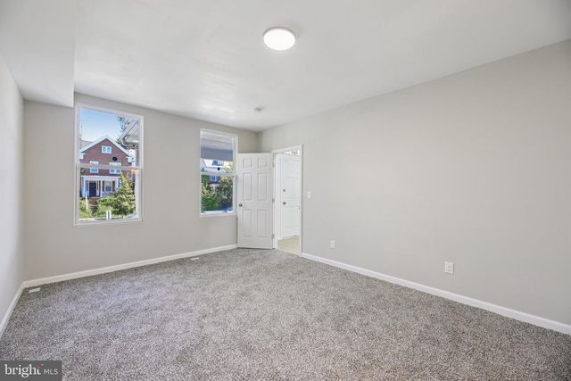 329 E UNIVERSITY PKWY, Baltimore, MD 21218