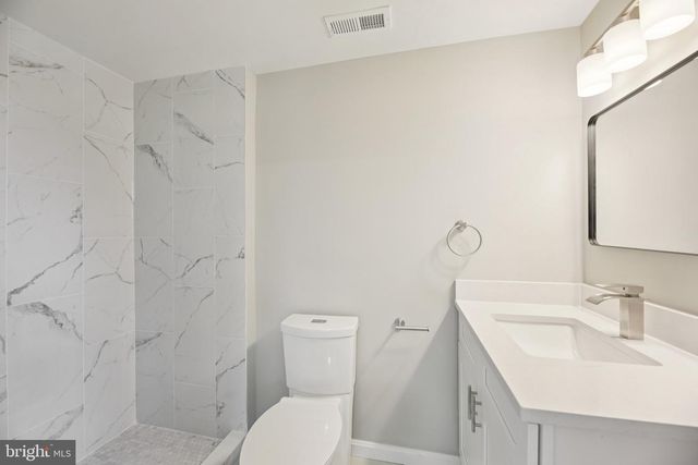 329 E UNIVERSITY PKWY, Baltimore, MD 21218