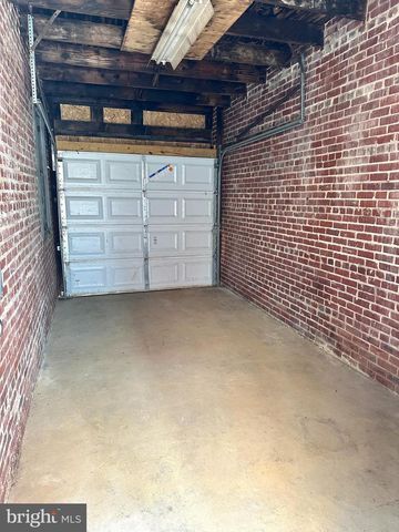 329 E UNIVERSITY PKWY, Baltimore, MD 21218