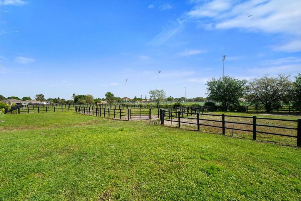 Image 38 of property listing at 2040 Galloway Trail, Wellington, FL 33414