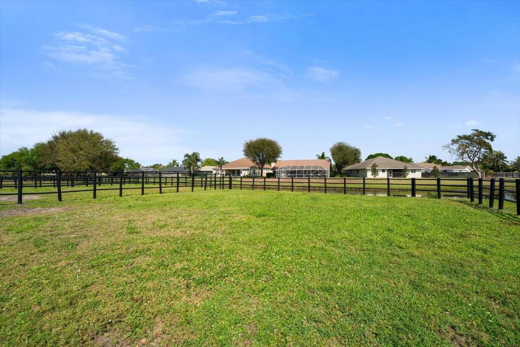 Image 42 of property listing at 2040 Galloway Trail, Wellington, FL 33414