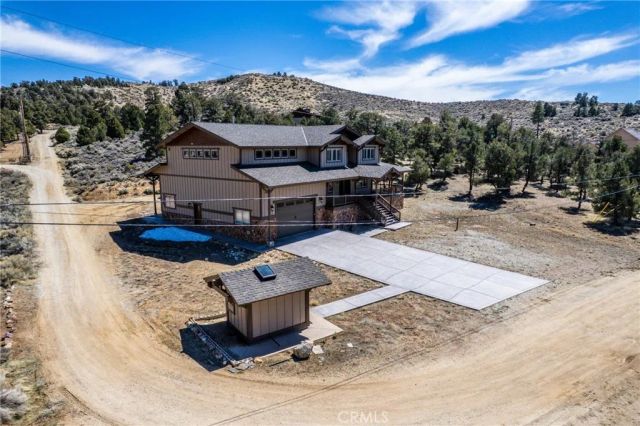 1985 Golden Rod Avenue, Big Bear City, CA 92314
