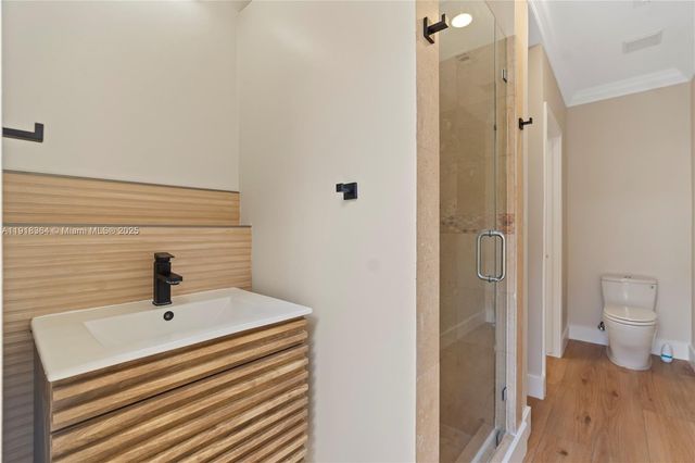 11032 NW 48th Ln, Doral, FL 33178