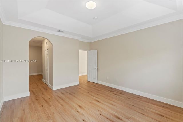 11032 NW 48th Ln, Doral, FL 33178