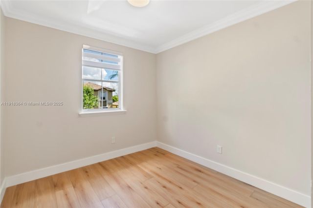 11032 NW 48th Ln, Doral, FL 33178