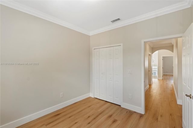 11032 NW 48th Ln, Doral, FL 33178