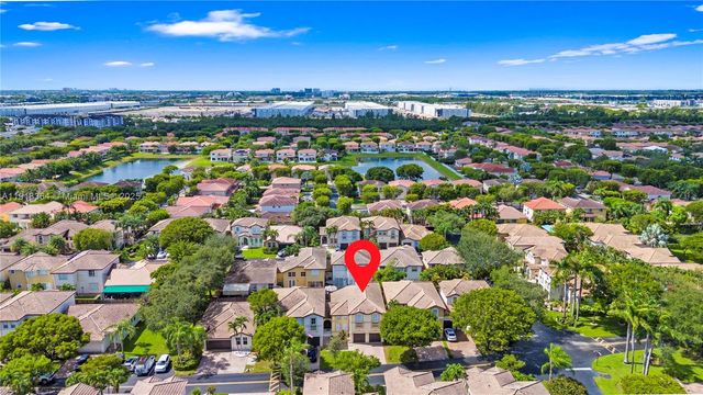 11032 NW 48th Ln, Doral, FL 33178