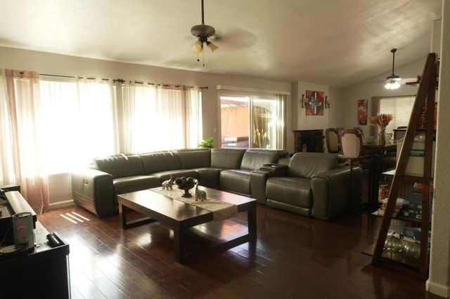 2108 N Apple Avenue, Rialto, CA 92377