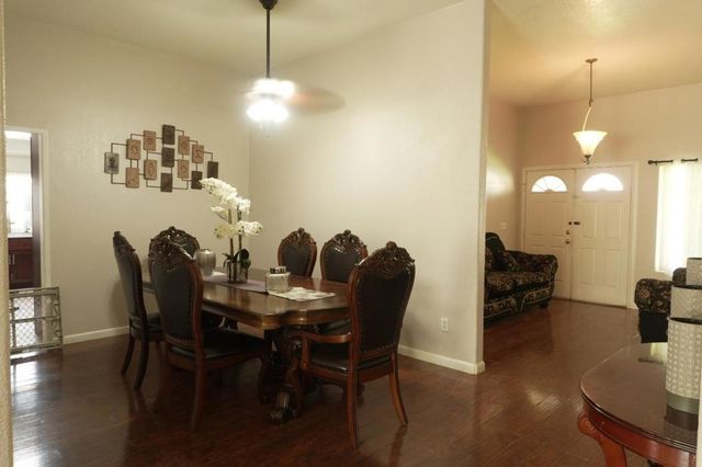 2108 N Apple Avenue, Rialto, CA 92377