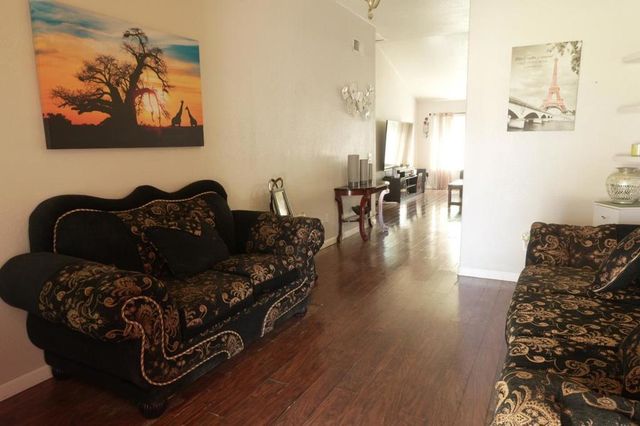 2108 N Apple Avenue, Rialto, CA 92377