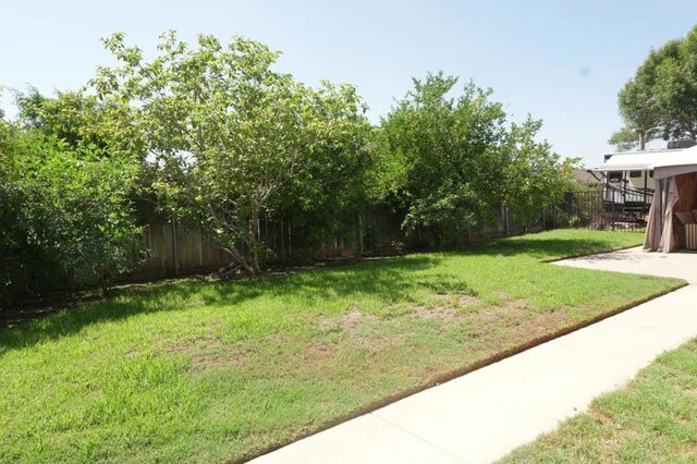 2108 N Apple Avenue, Rialto, CA 92377
