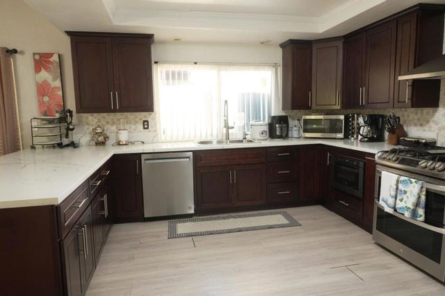 2108 N Apple Avenue, Rialto, CA 92377