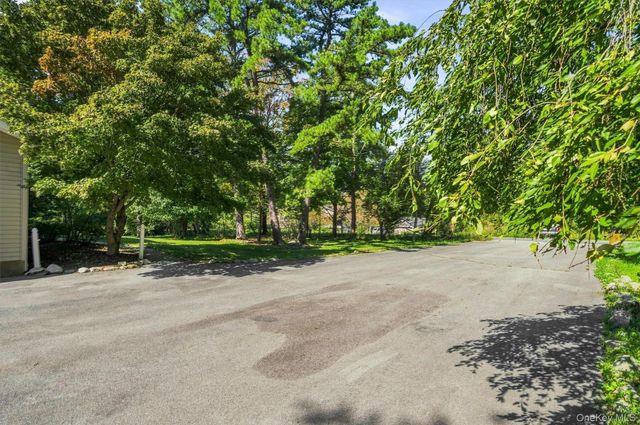 34 Fire Tower Road, Bloomingburg, NY 12721