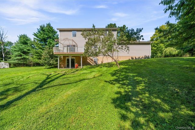 34 Fire Tower Road, Bloomingburg, NY 12721