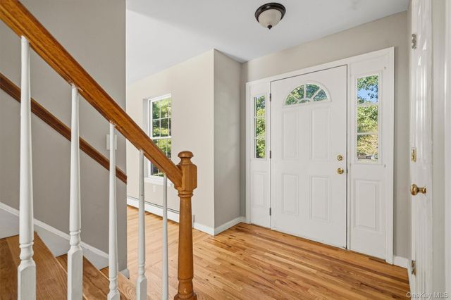 34 Fire Tower Road, Bloomingburg, NY 12721