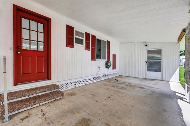210 PALM MEADOWS DR, Eustis, FL 32726