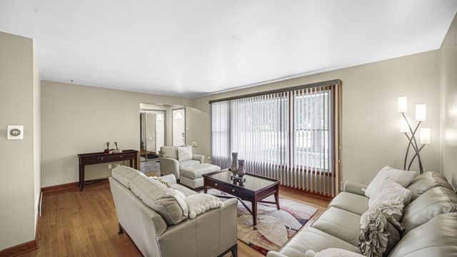 17106 Ingleside Avenue, South Holland, IL 60473