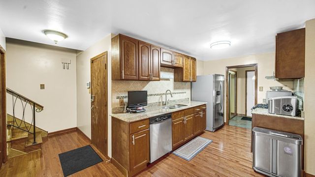 17106 Ingleside Avenue, South Holland, IL 60473