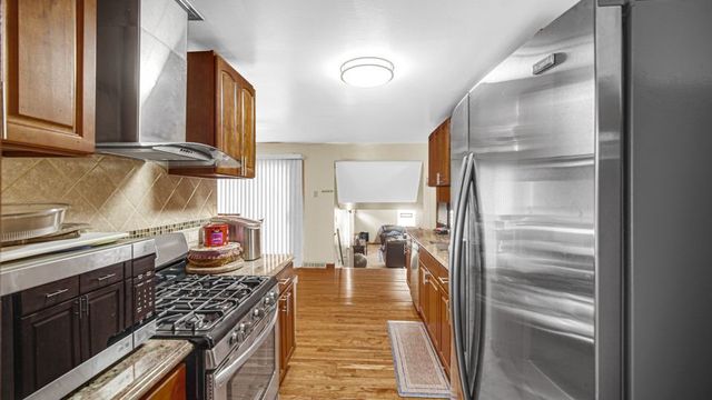 17106 Ingleside Avenue, South Holland, IL 60473